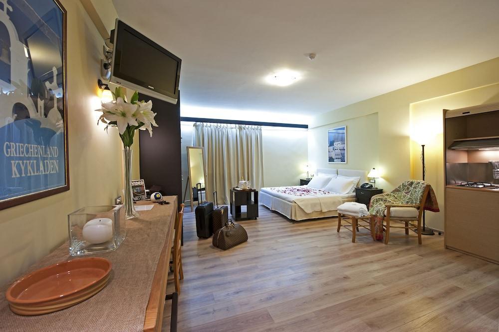 Efplias Hotel Apartments Piraeus Luaran gambar