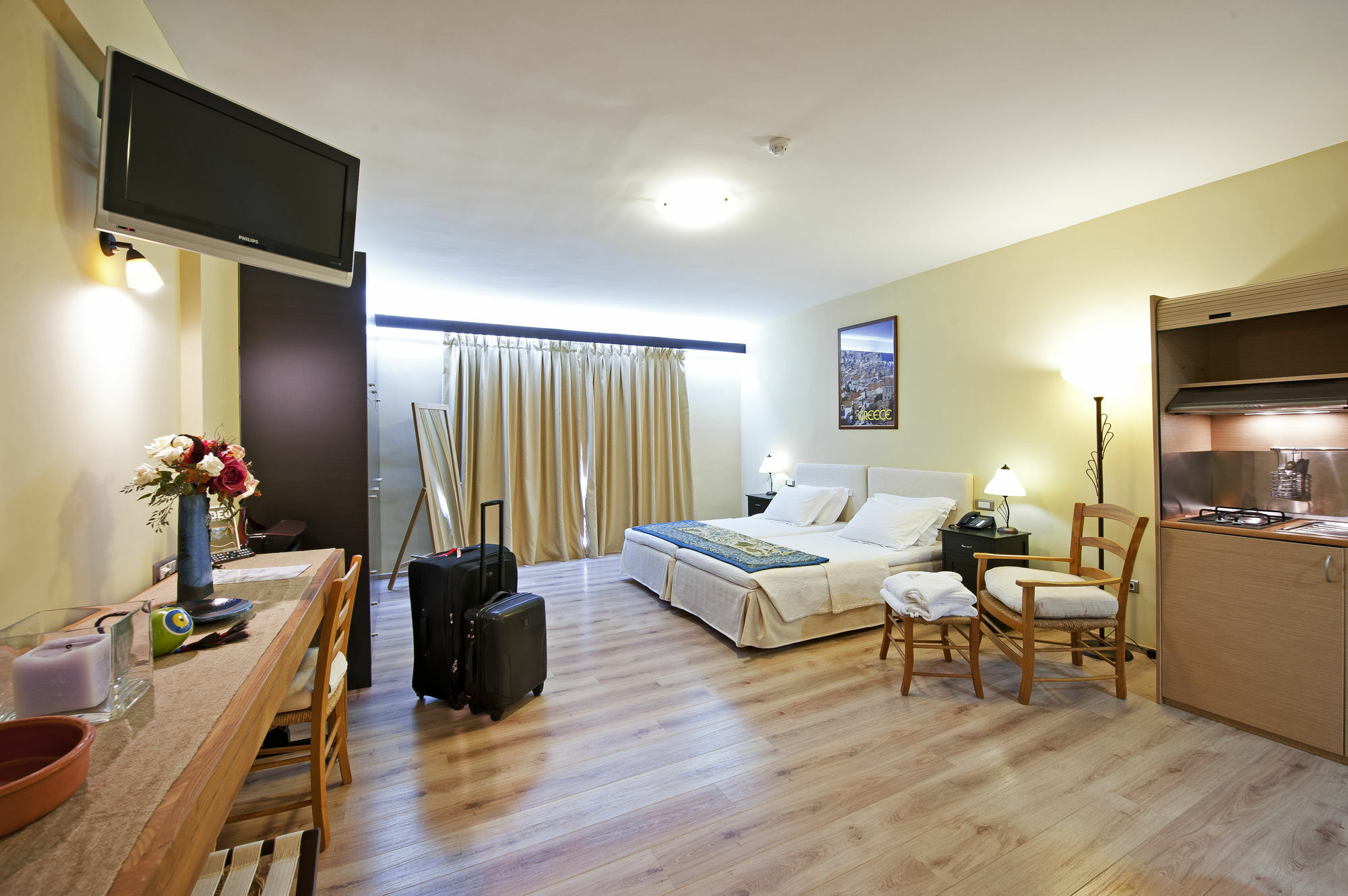 Efplias Hotel Apartments Piraeus Luaran gambar