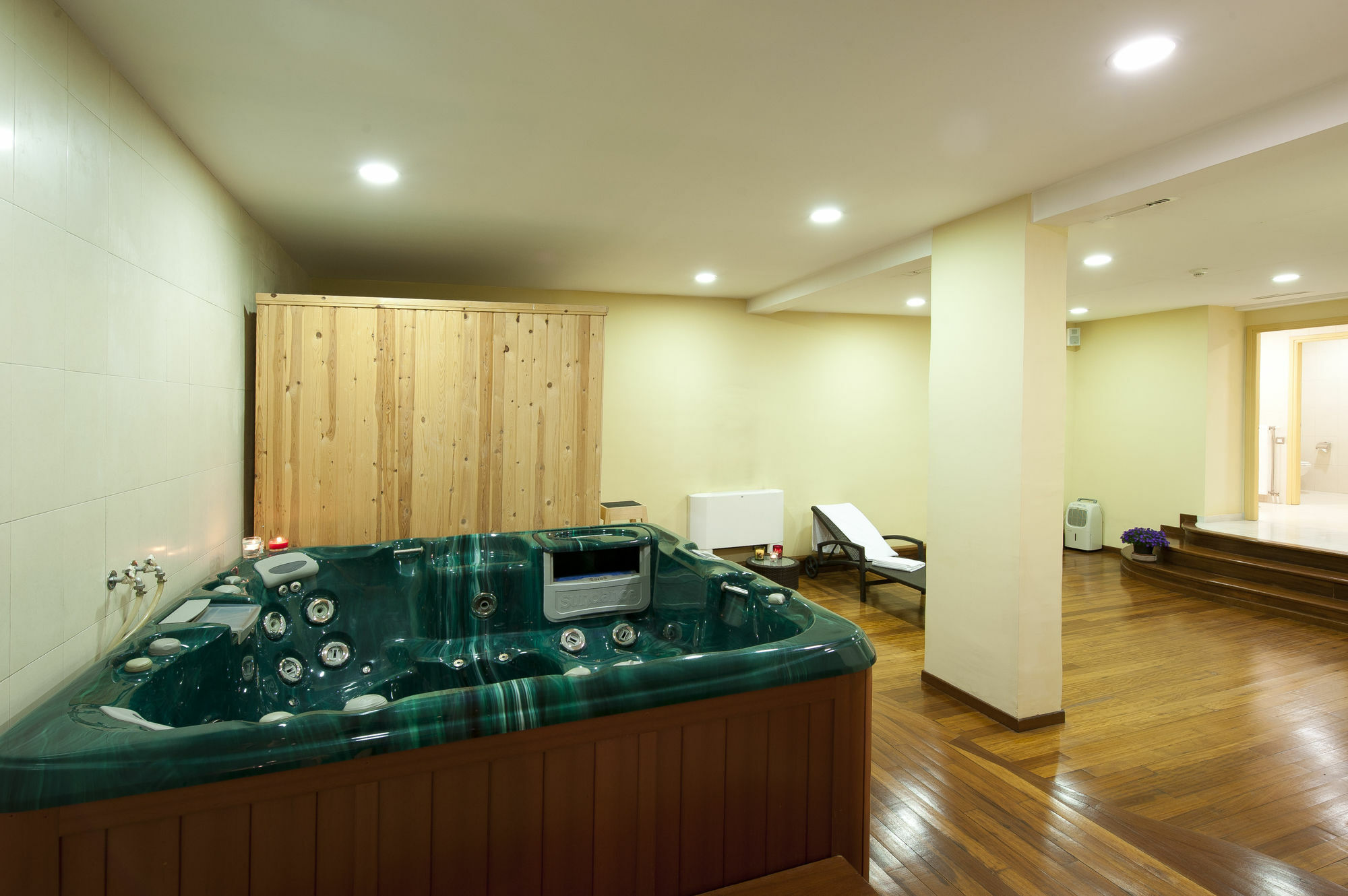 Efplias Hotel Apartments Piraeus Luaran gambar
