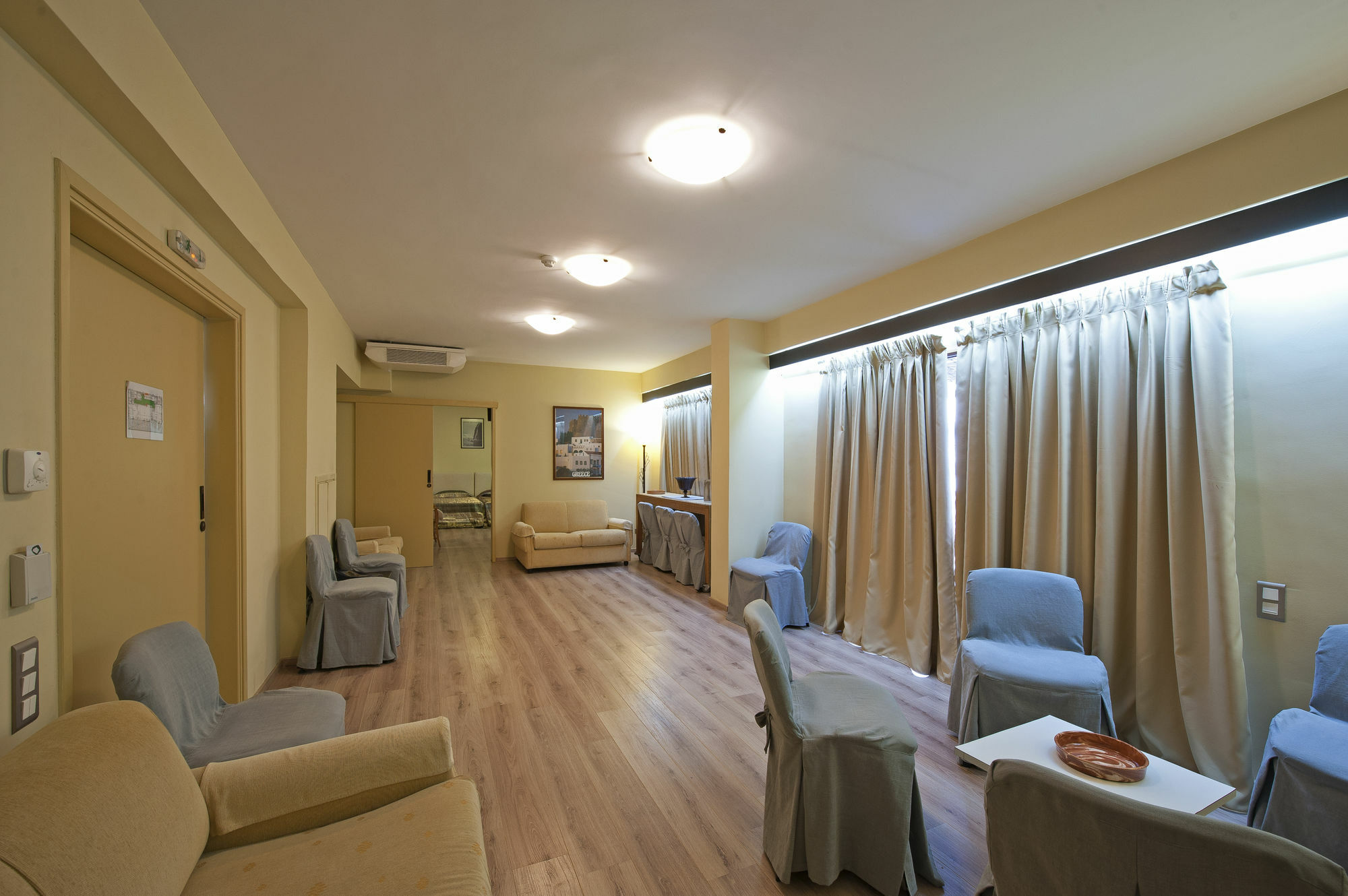 Efplias Hotel Apartments Piraeus Luaran gambar