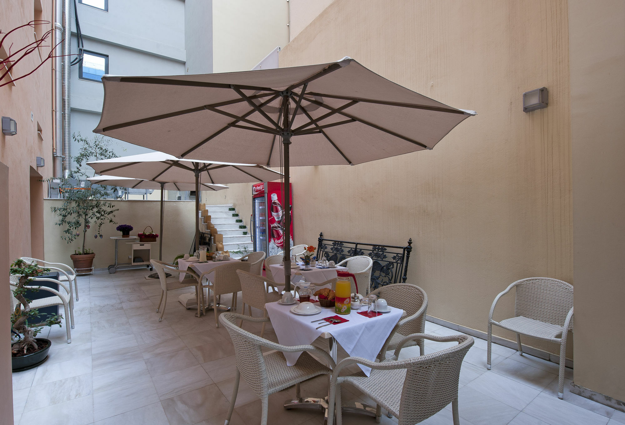 Efplias Hotel Apartments Piraeus Luaran gambar