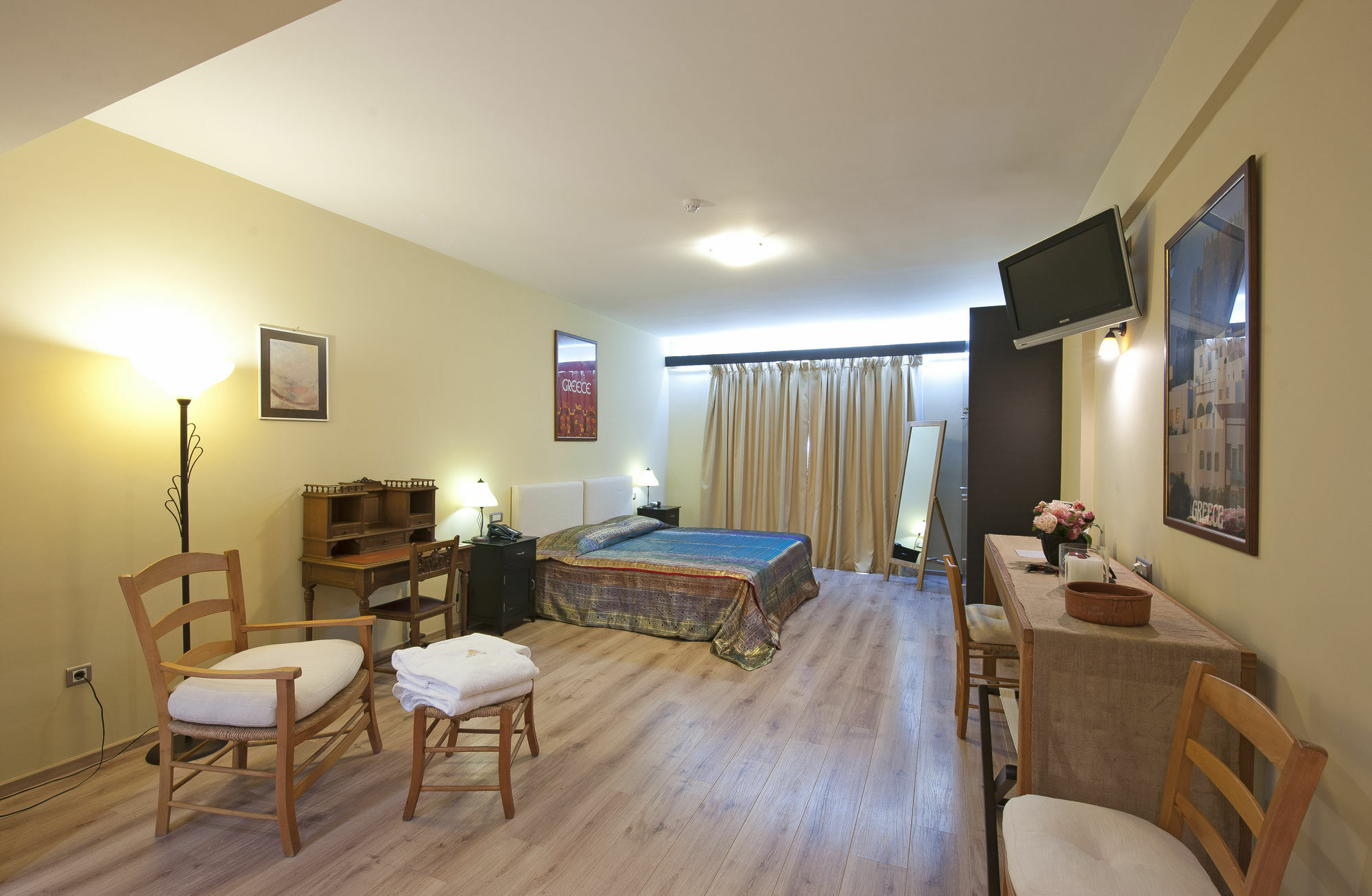 Efplias Hotel Apartments Piraeus Luaran gambar