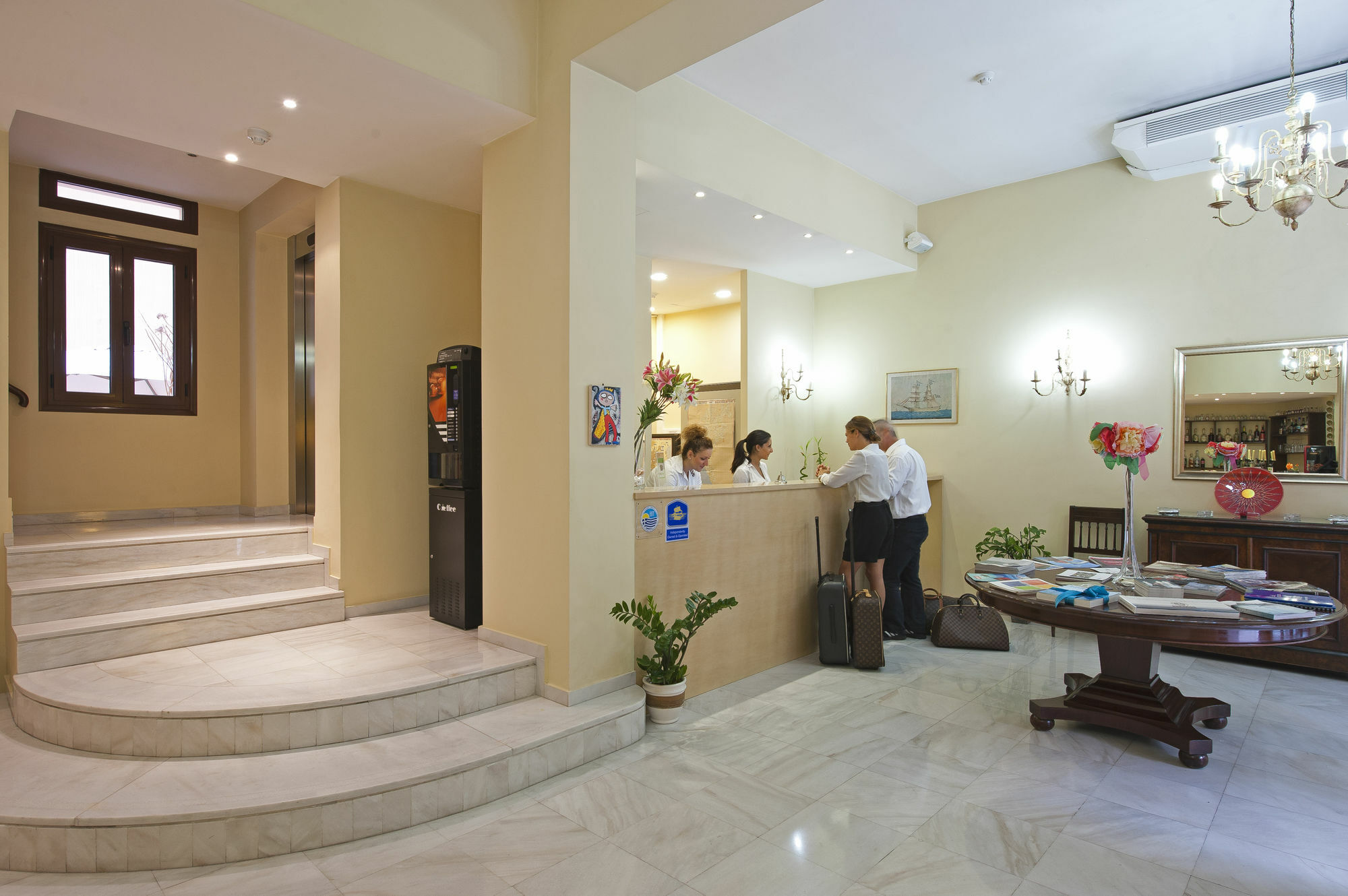 Efplias Hotel Apartments Piraeus Luaran gambar